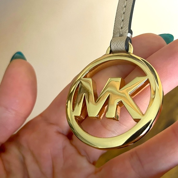 Michael Kors Tote - Picture 5 of 6